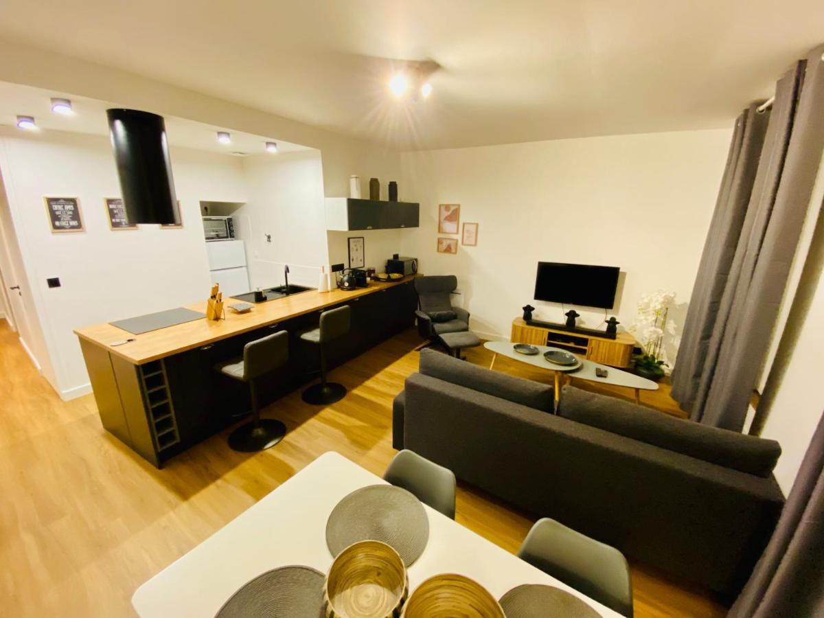 50M2 Flat In Heart Of Orleans - Canal Foot & Bein Exteriör bild